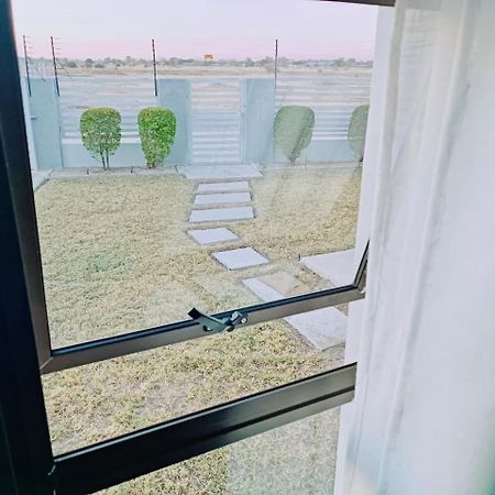 Hotel Northern Oasis Oshakati Esterno foto